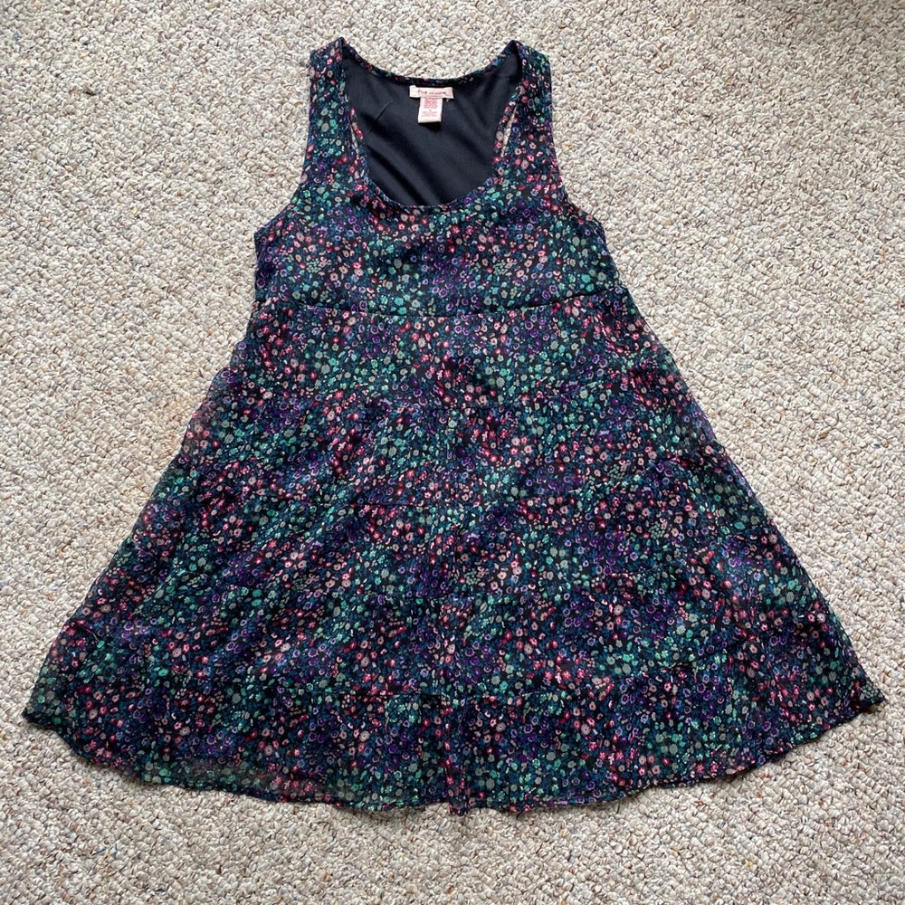 Tiered swing dress in tiny floral print